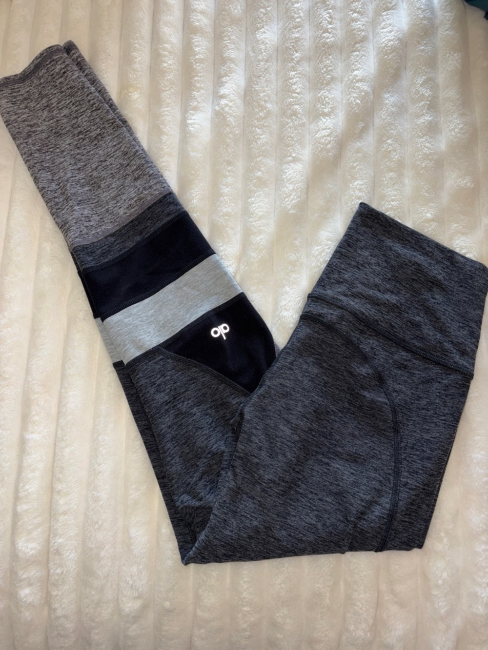 Alo Yoga Soft Charcoal Gray Active Leggings